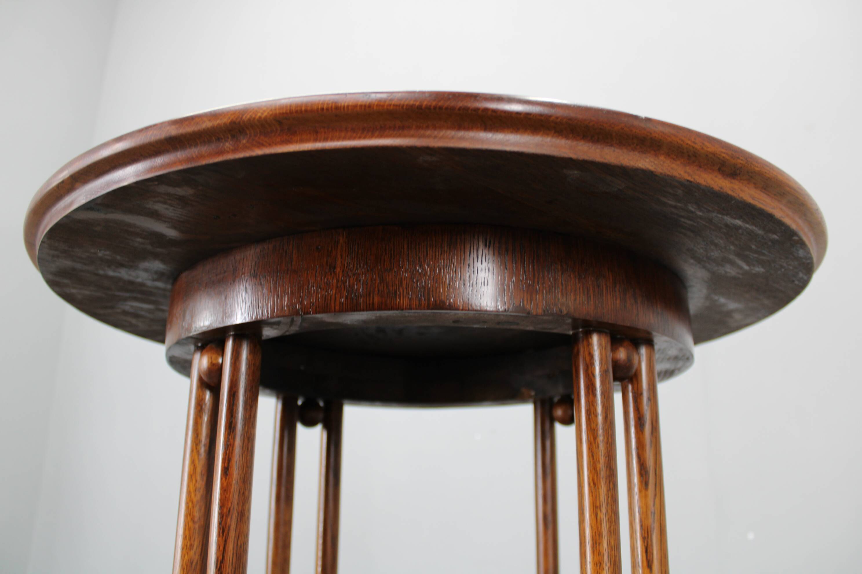 Vienna Secession coffee table in oak and brass, Czechoslovakia, 1920s.