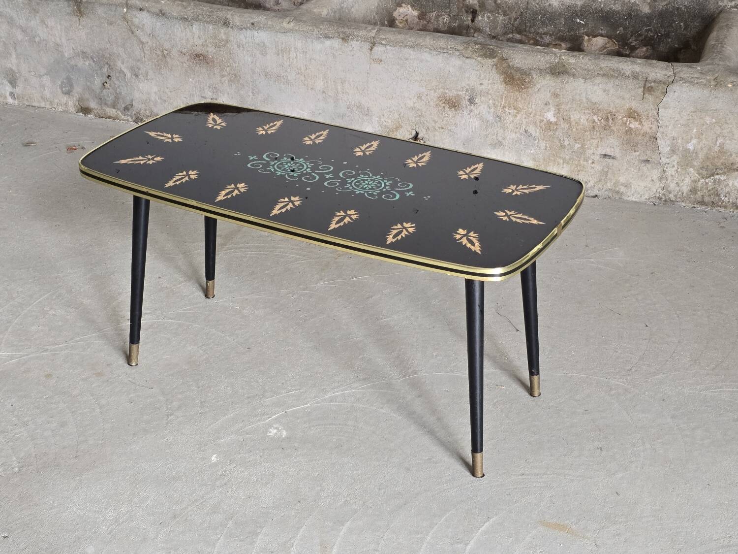 Retro coffee table