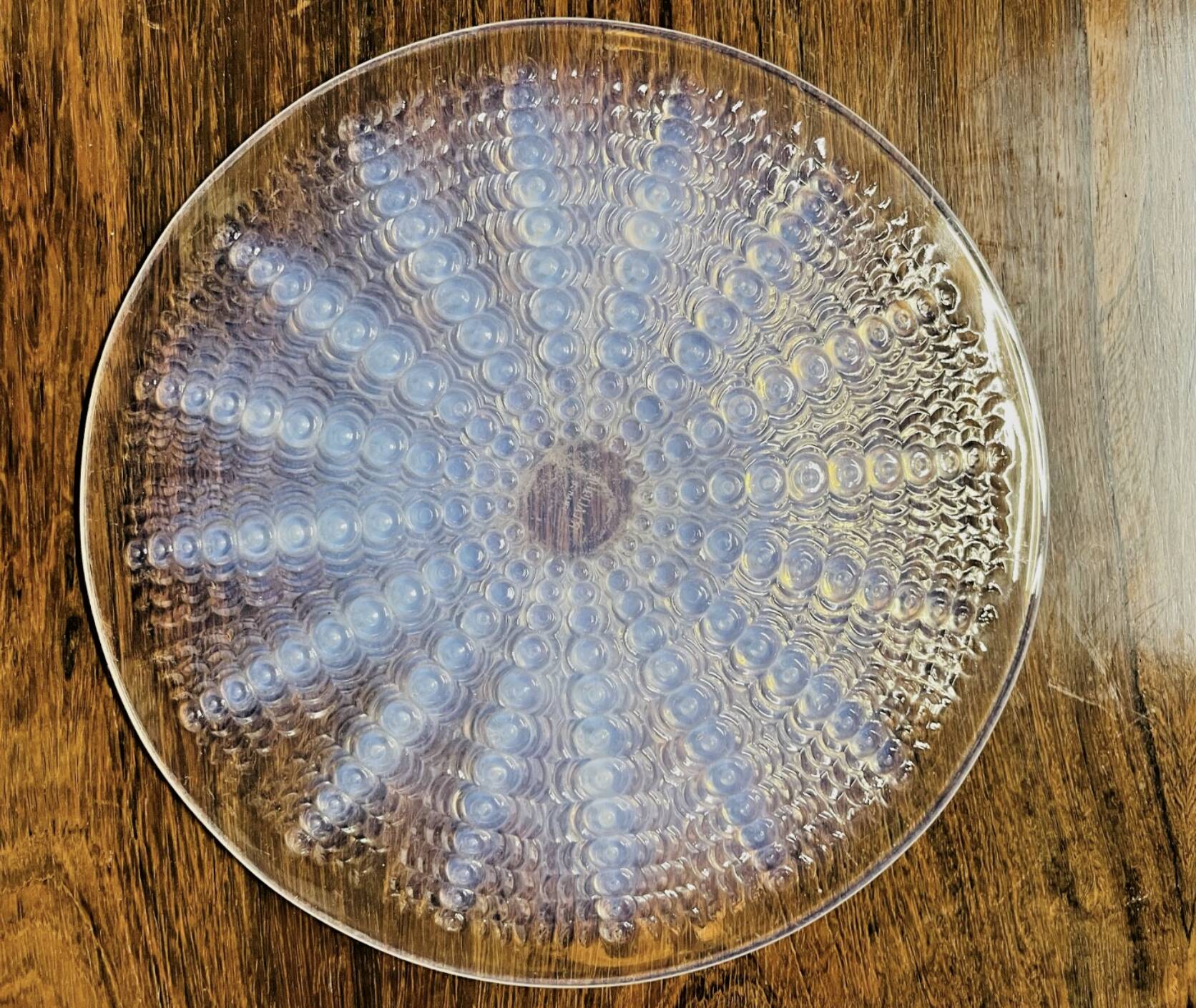 René Lalique dish, Oursin model, opalescent glass