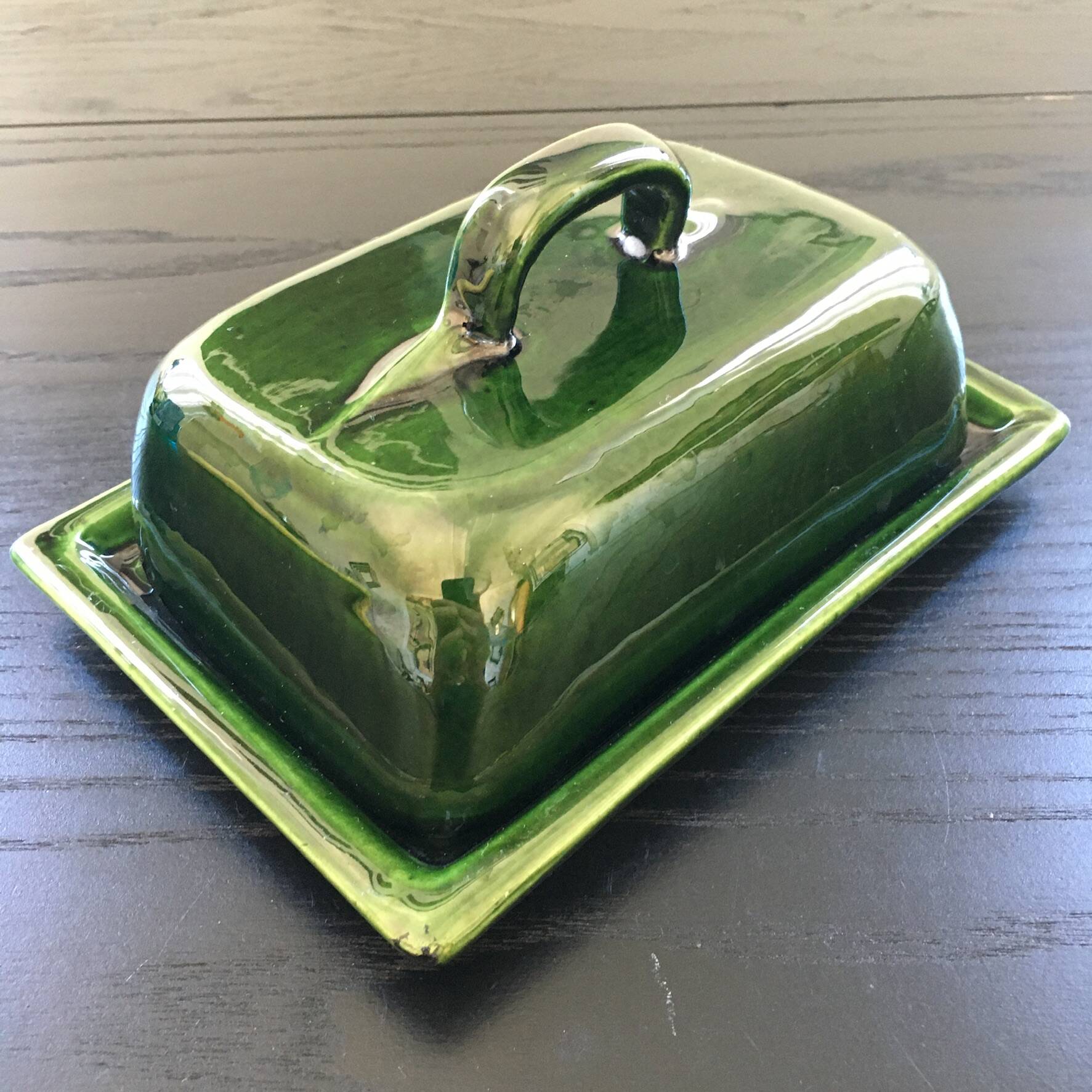 Provençal green butter dish