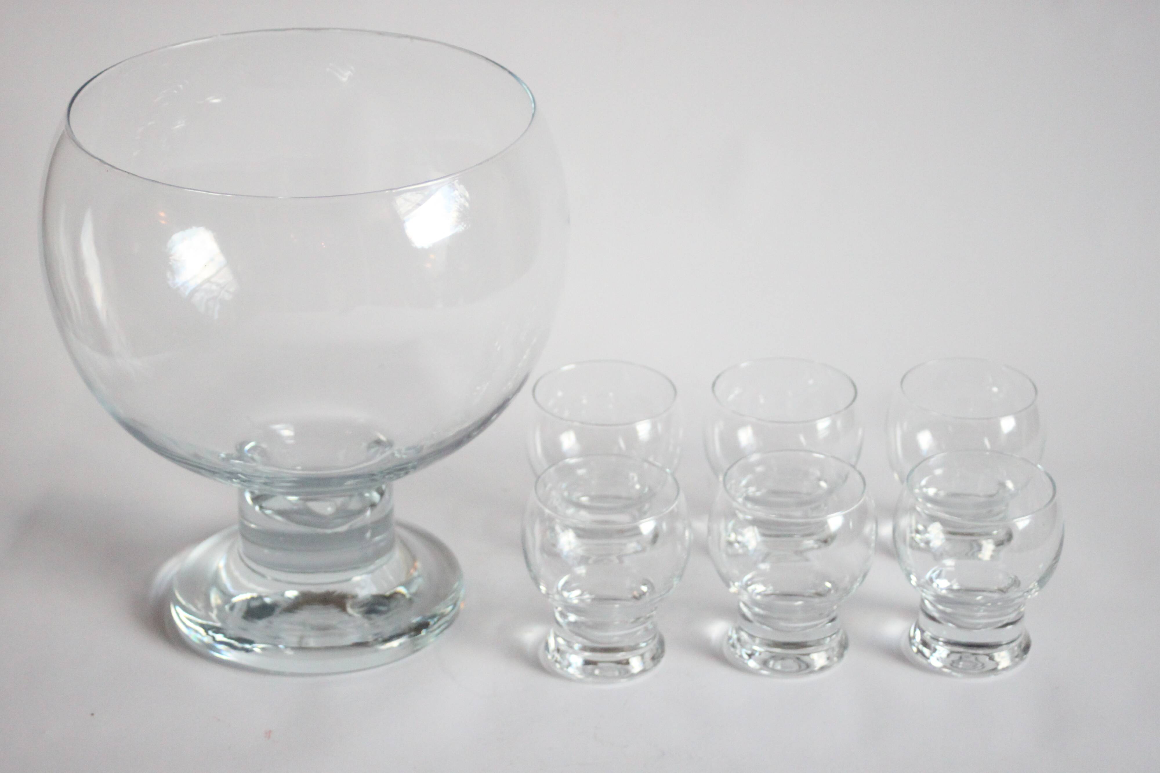 Glass Punch Bowl By Erkkitapio Siiroinen For Riihimaen Lasi, Finland 1970S