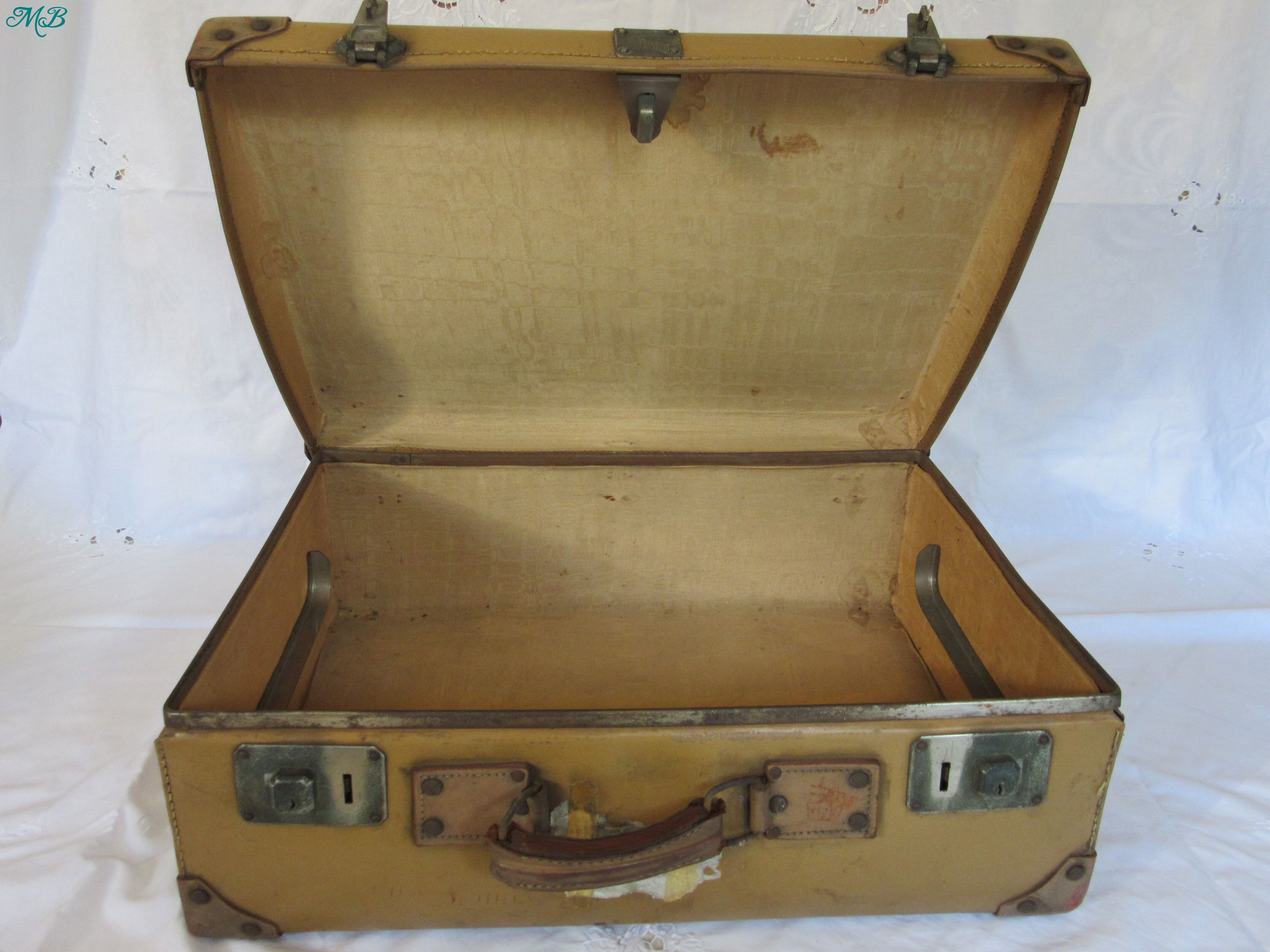 Valise ancienne