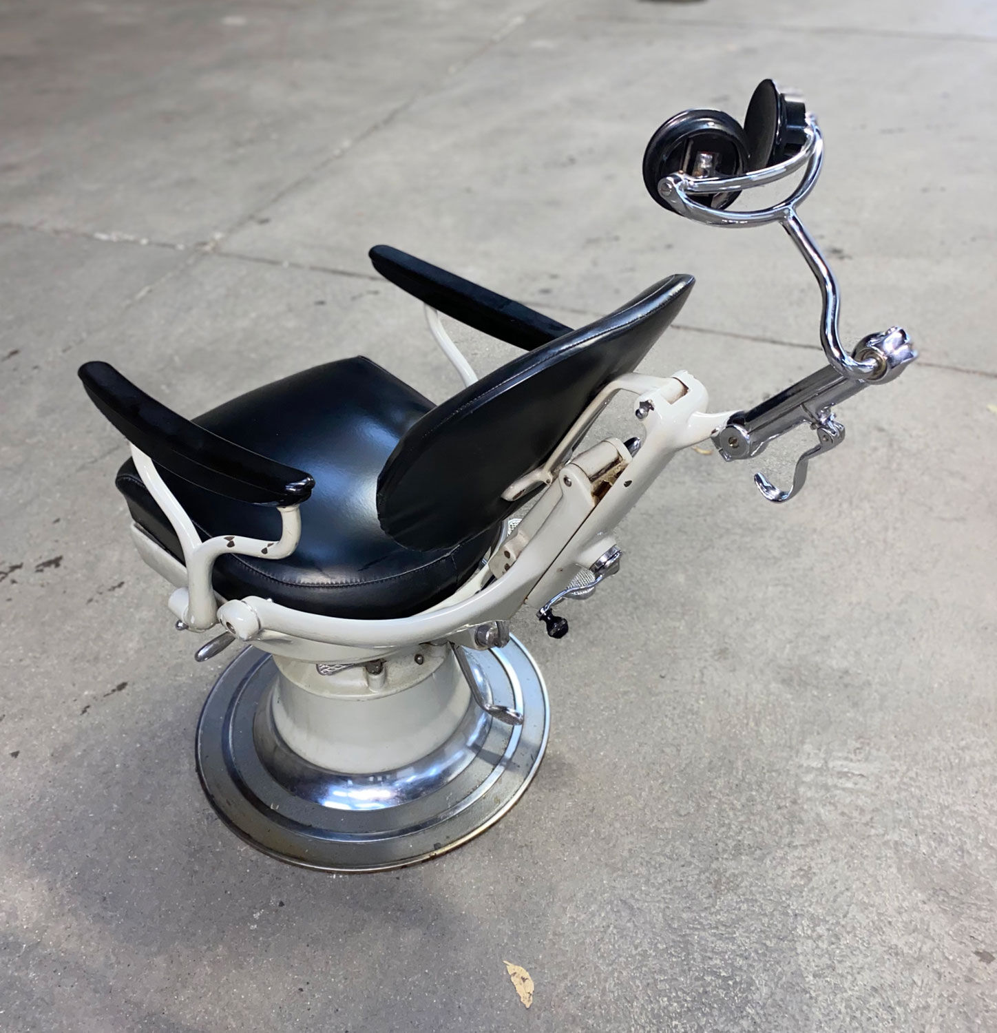 Vintage 1950s dentist's chair