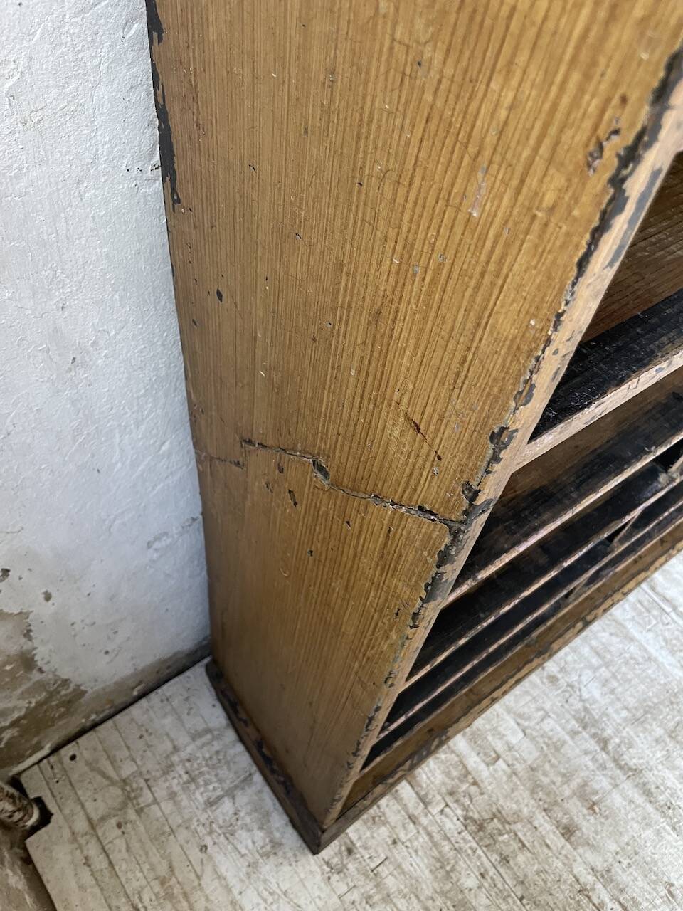 XL 1900 bookcase shelf