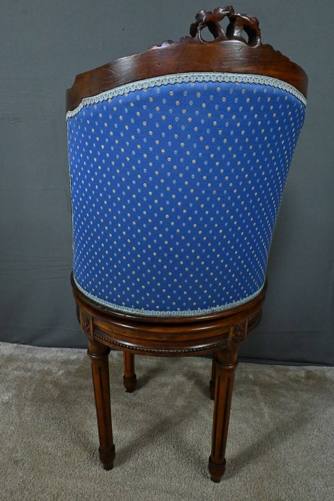 Louis XVI Style Beech Swivel Harpist Chair – Early 20th Century