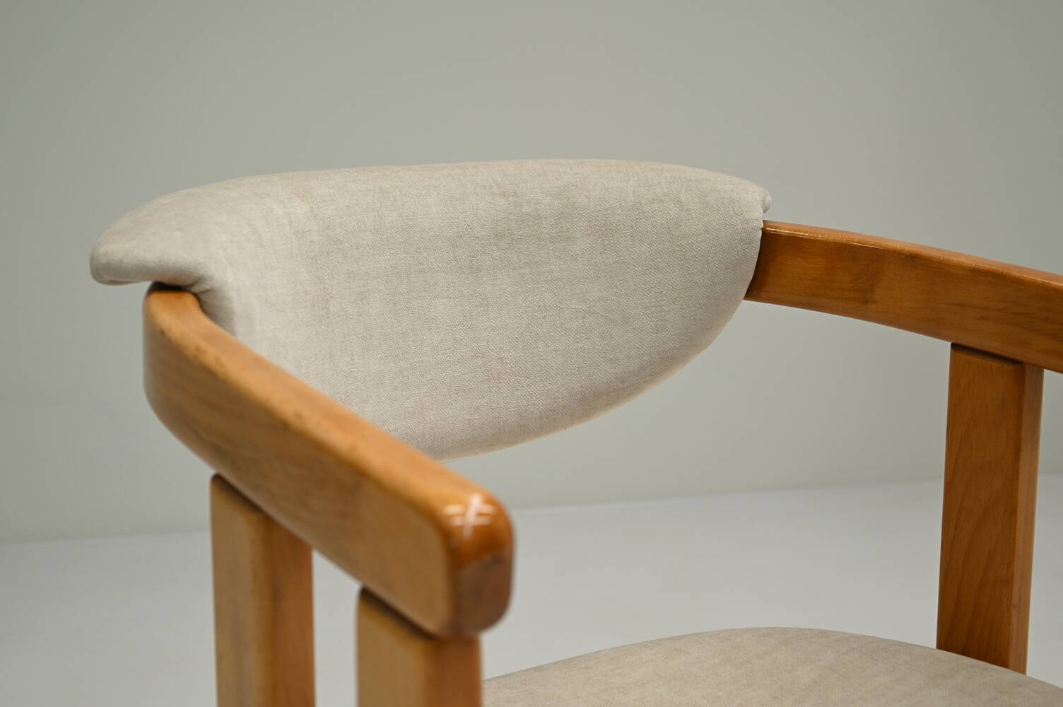 Set of 6 curverd beech wood dining chairs, 1960s Germany.