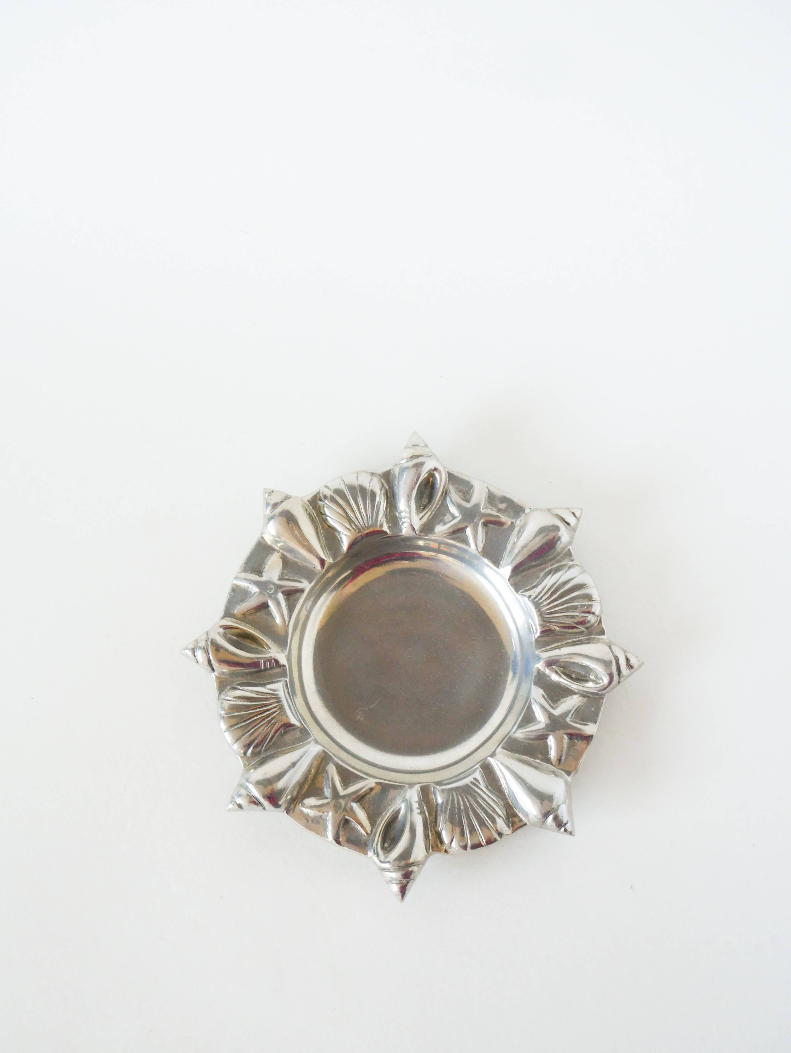 Chrome-plated metal valet tray with seashell and starfish motifs, 1980