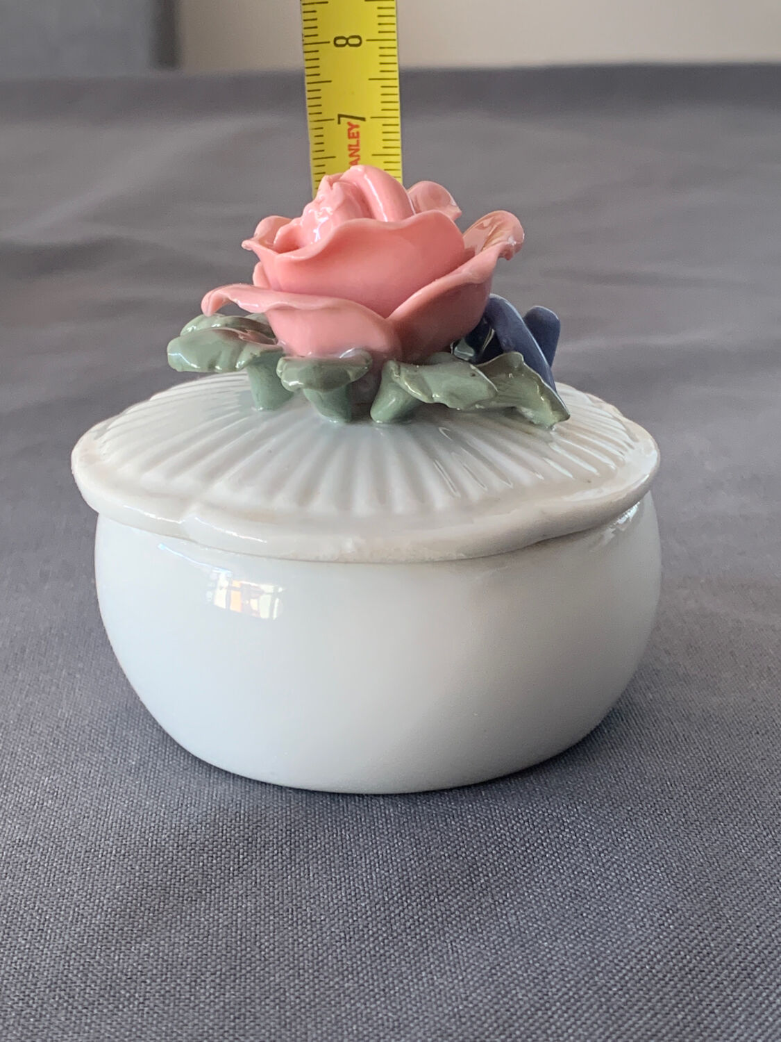 Jewelry box with a rose
