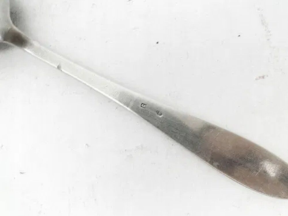 Cuillère en argent classique, Allemagne, années 1900.