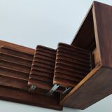 Cigarette box