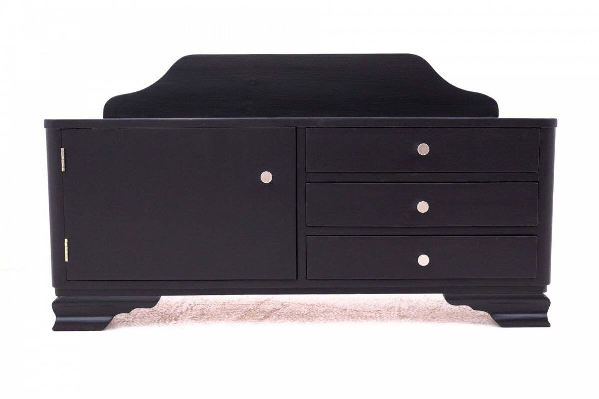 Chest of drawers from the 50s, Poland. After renovation.