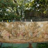 Tapisserie tenture murale scène galante du milieu du siècle