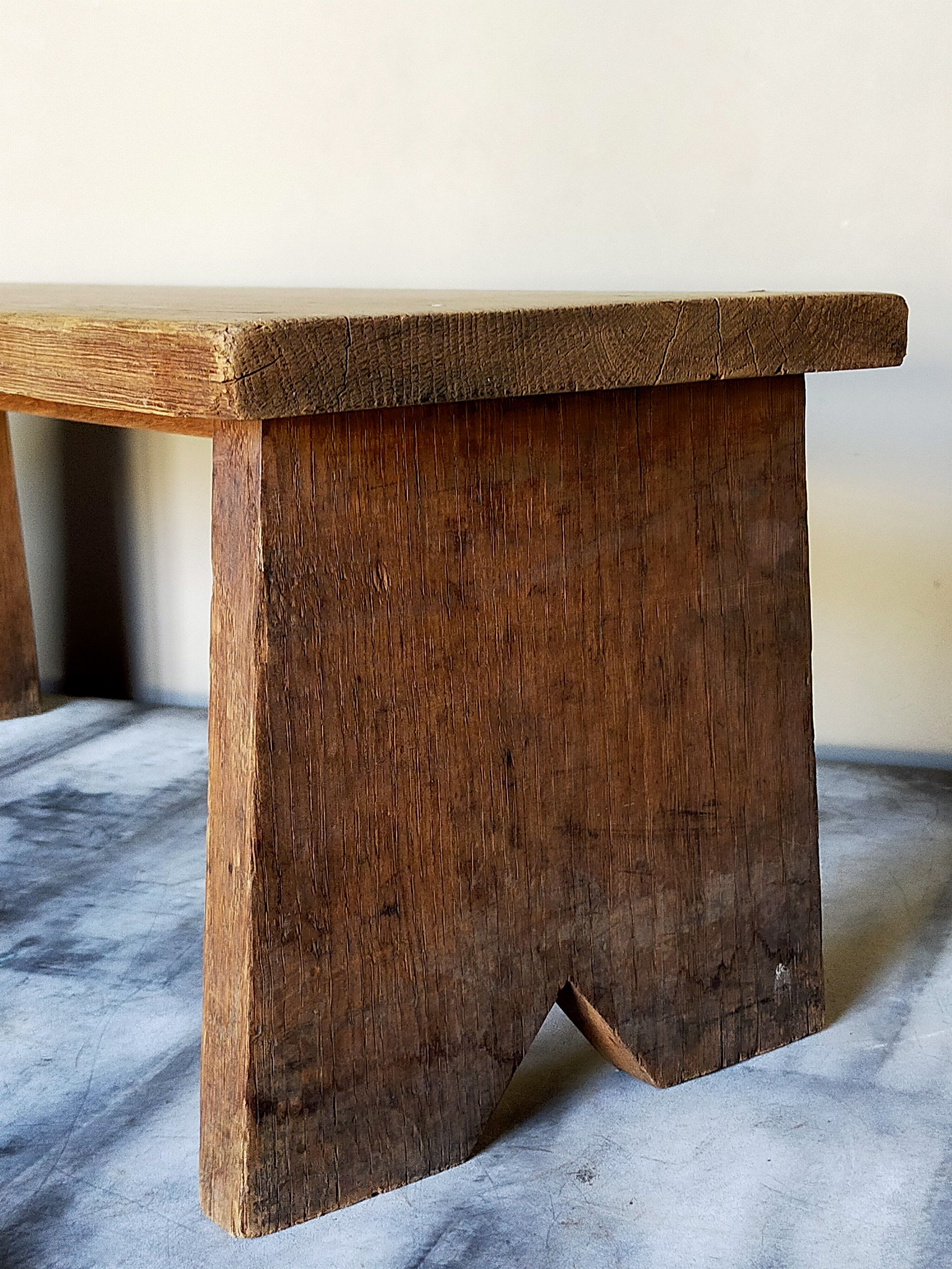 Booster bench Reconstruction in raw solid oak