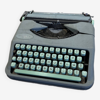 Hermes Baby S mint portable typewriter