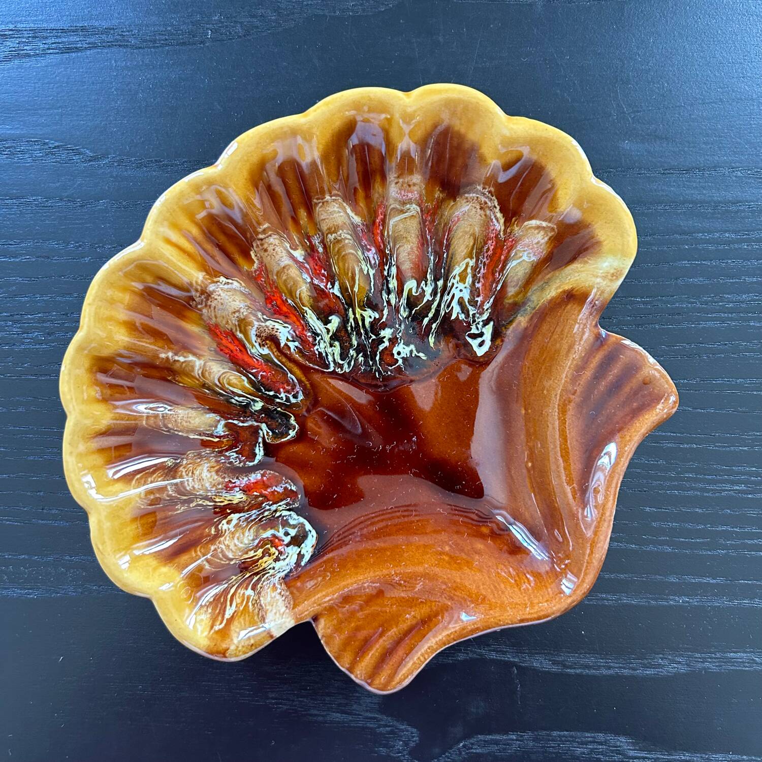 Shell-shaped dish Valauris