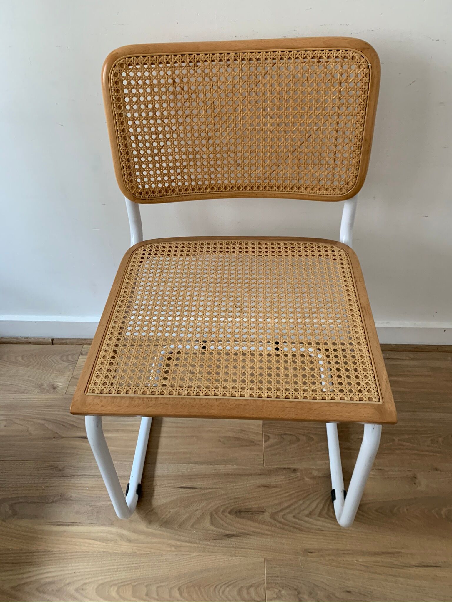 Marcel Breuer chair cesca B32 white