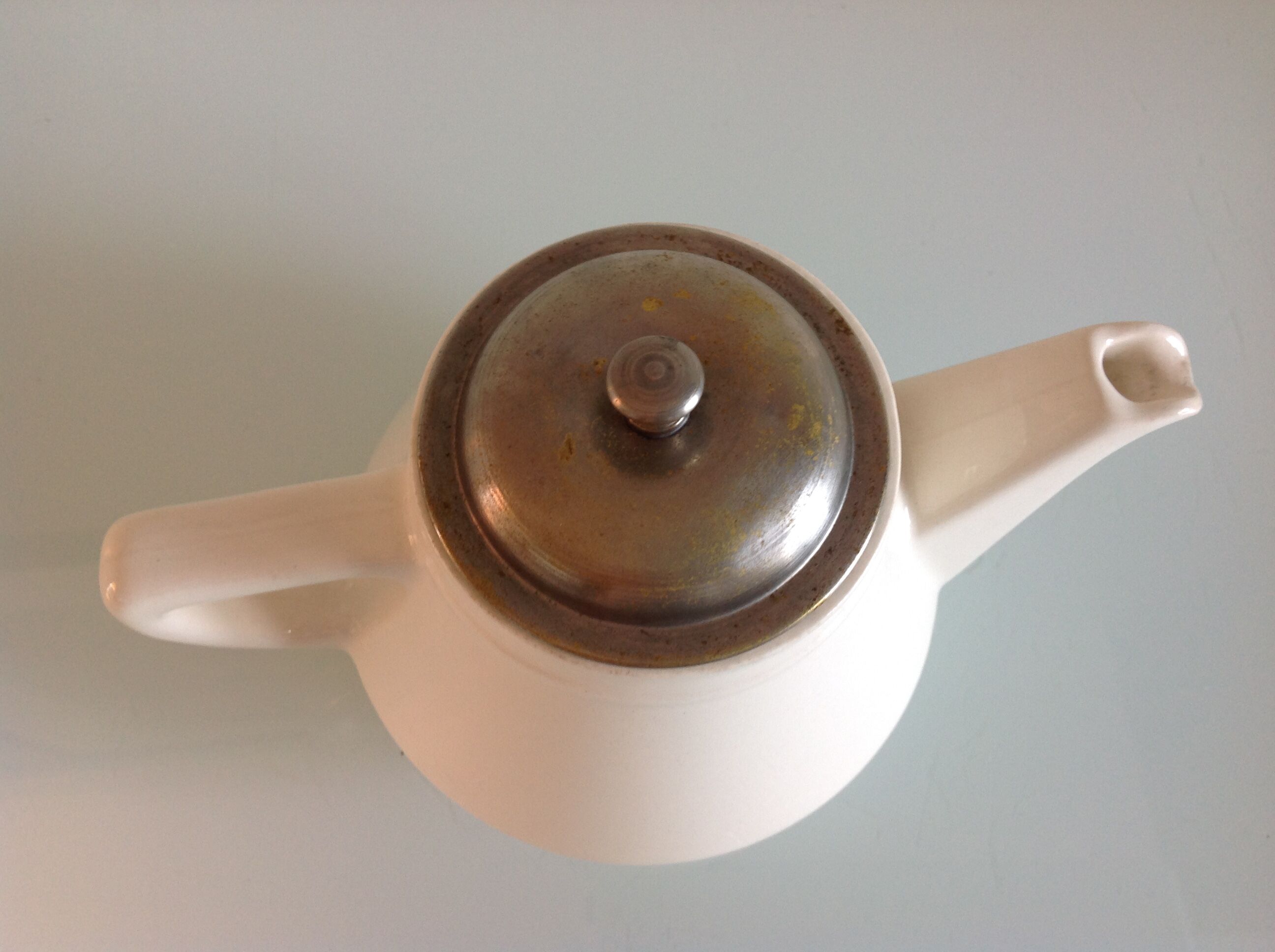 White theiere by Villeroy and Boch vintage 50/60s