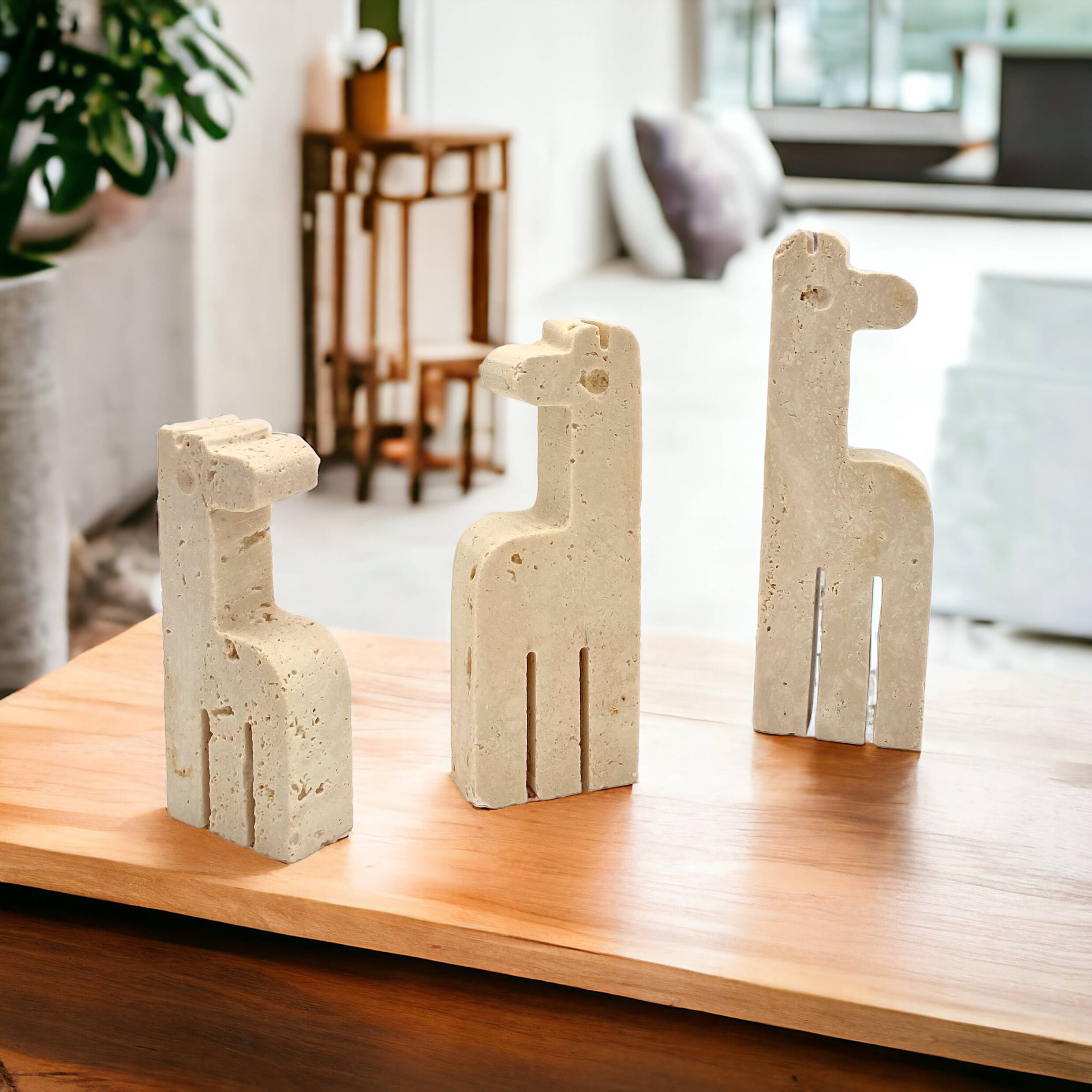 Family of 3 giraffes in travertine by Fratelli Mannelli