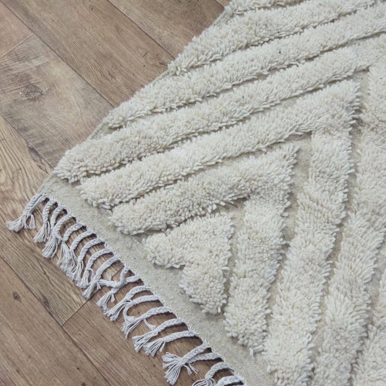 Handmade wool Berber rug 240 X 135 CM