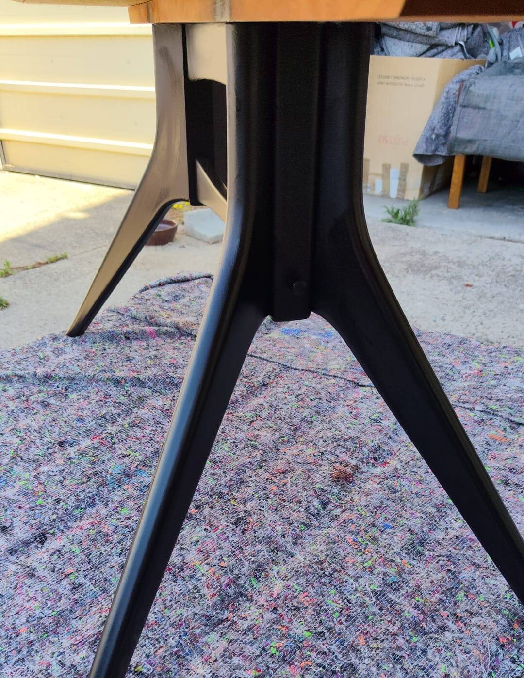 Vintage Scandinavian coffee table in teak with black legs - 1960s