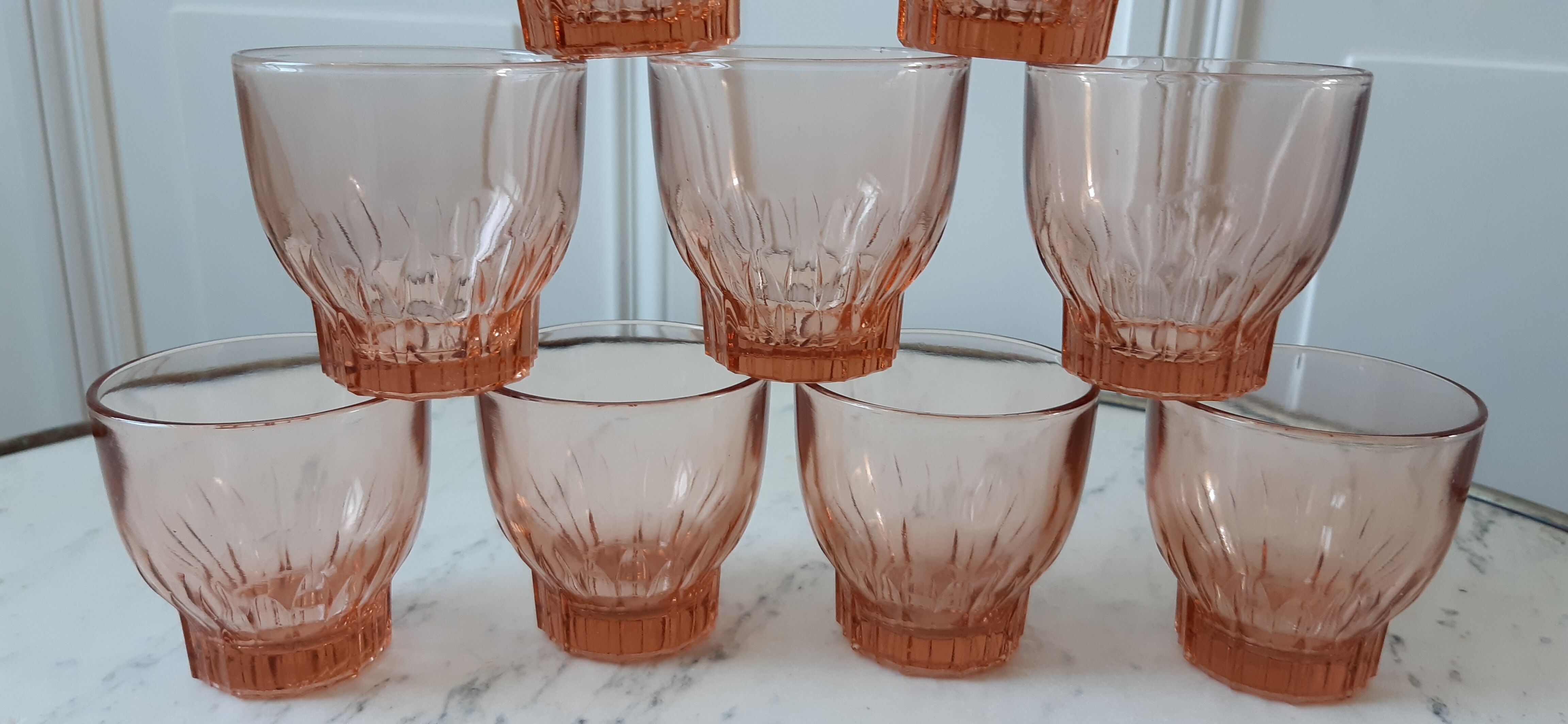 Set of 10 art deco pink glass wine/water glasses