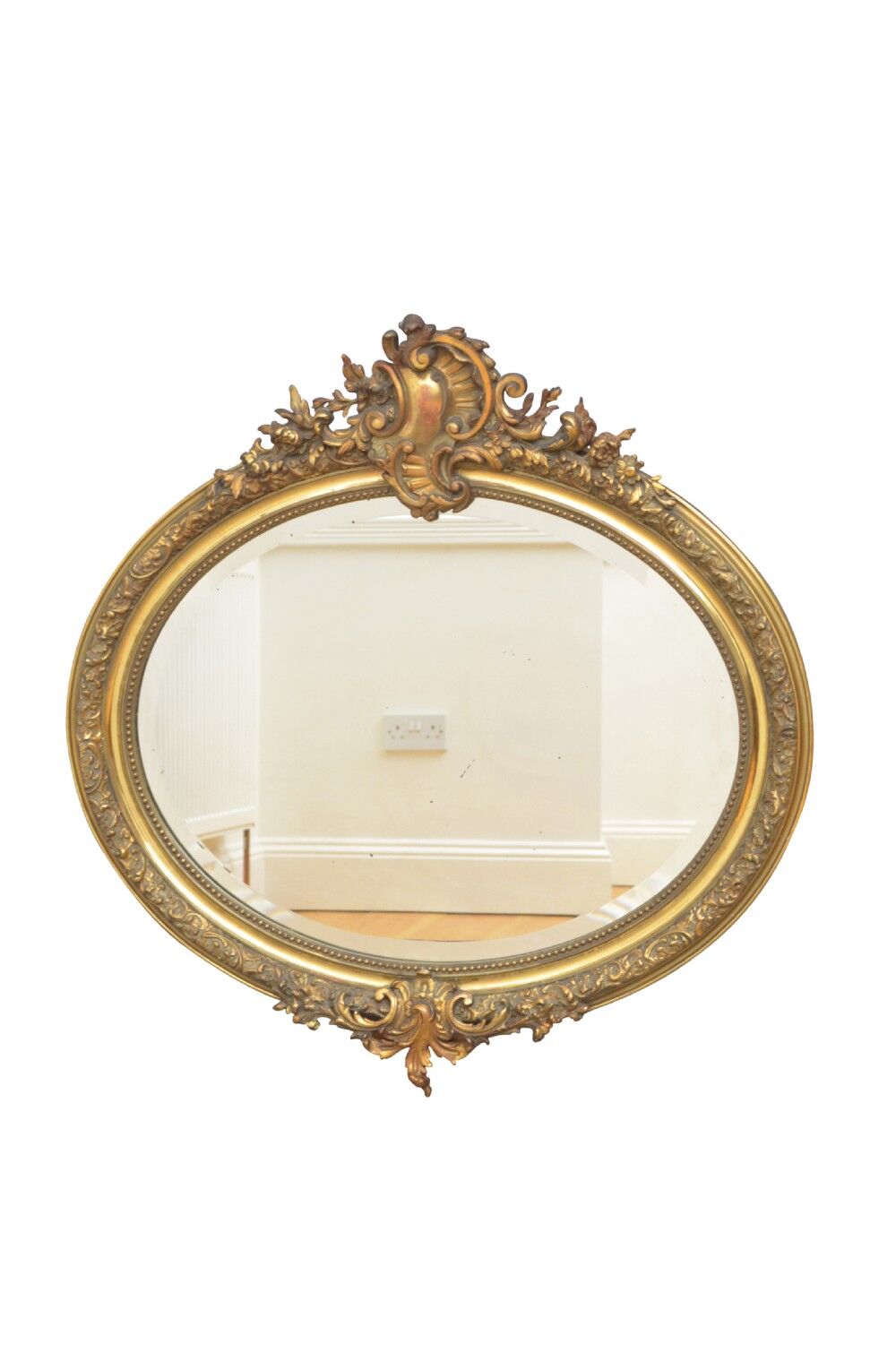 Victorian wall mirror in gilded wood