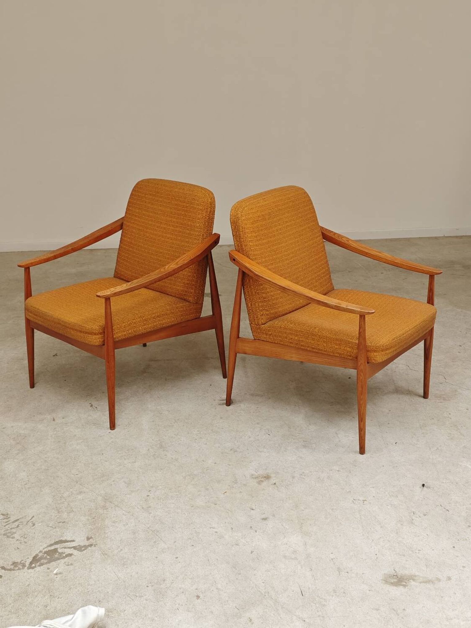 Pair of Czech armchairs in mustard flecked fabric, 1960.