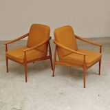 Paire de fauteuils Tchèque tissu chiné moutarde 1960