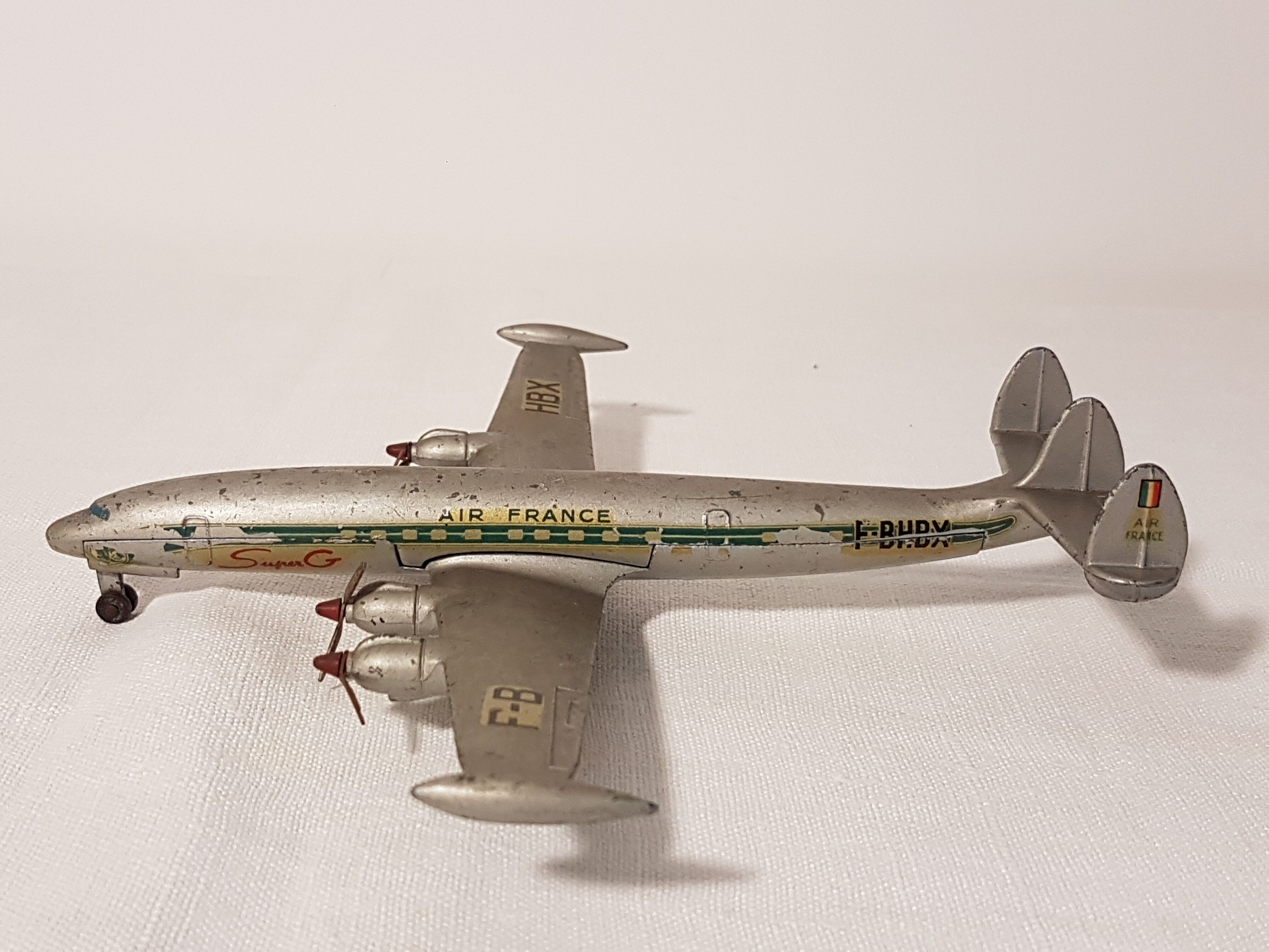 DINKY SUPERTOYS 60C "SUPER G CONSTELLATION" LOCKHEED