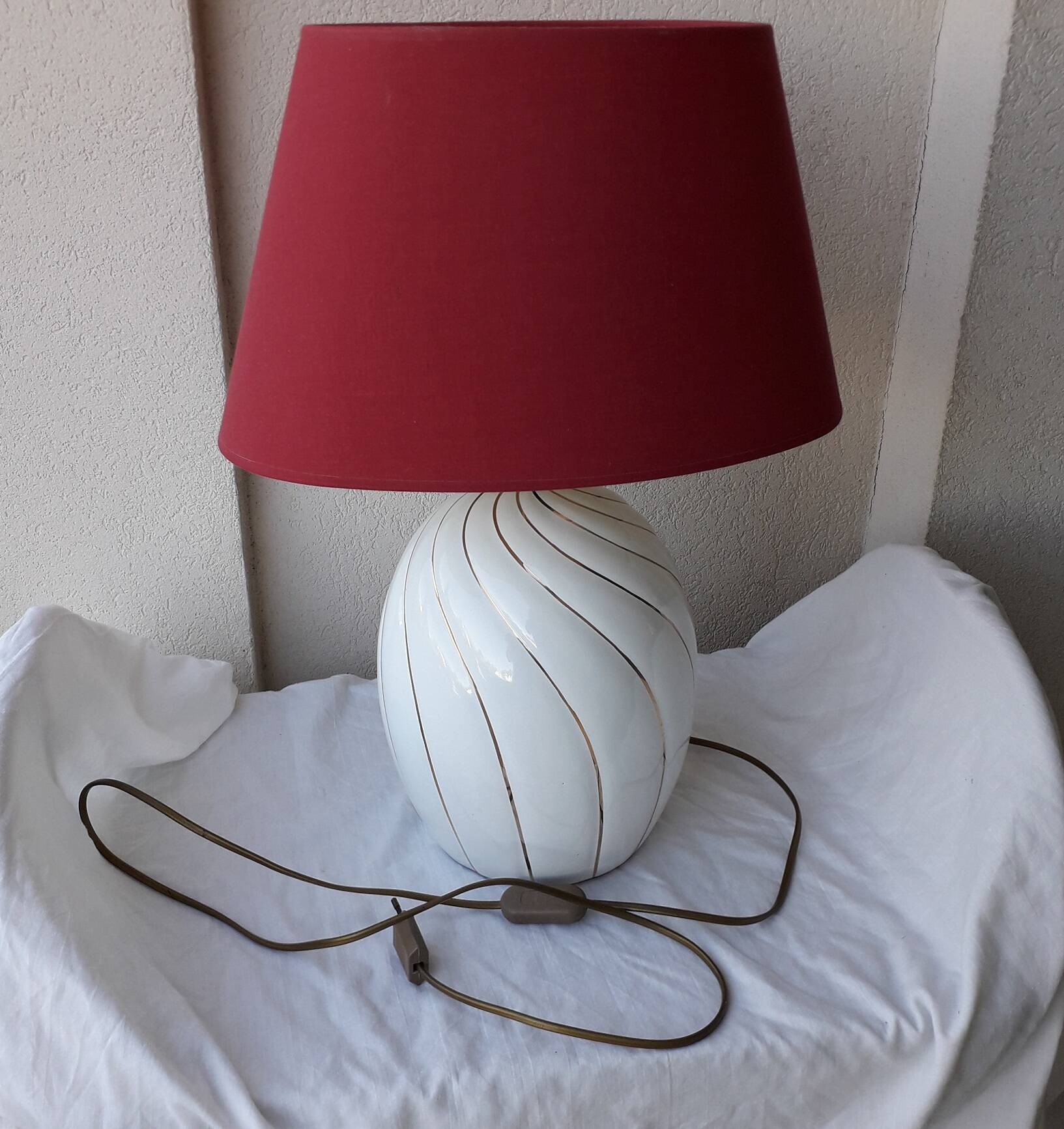 Ceramic lamp in Barbie style