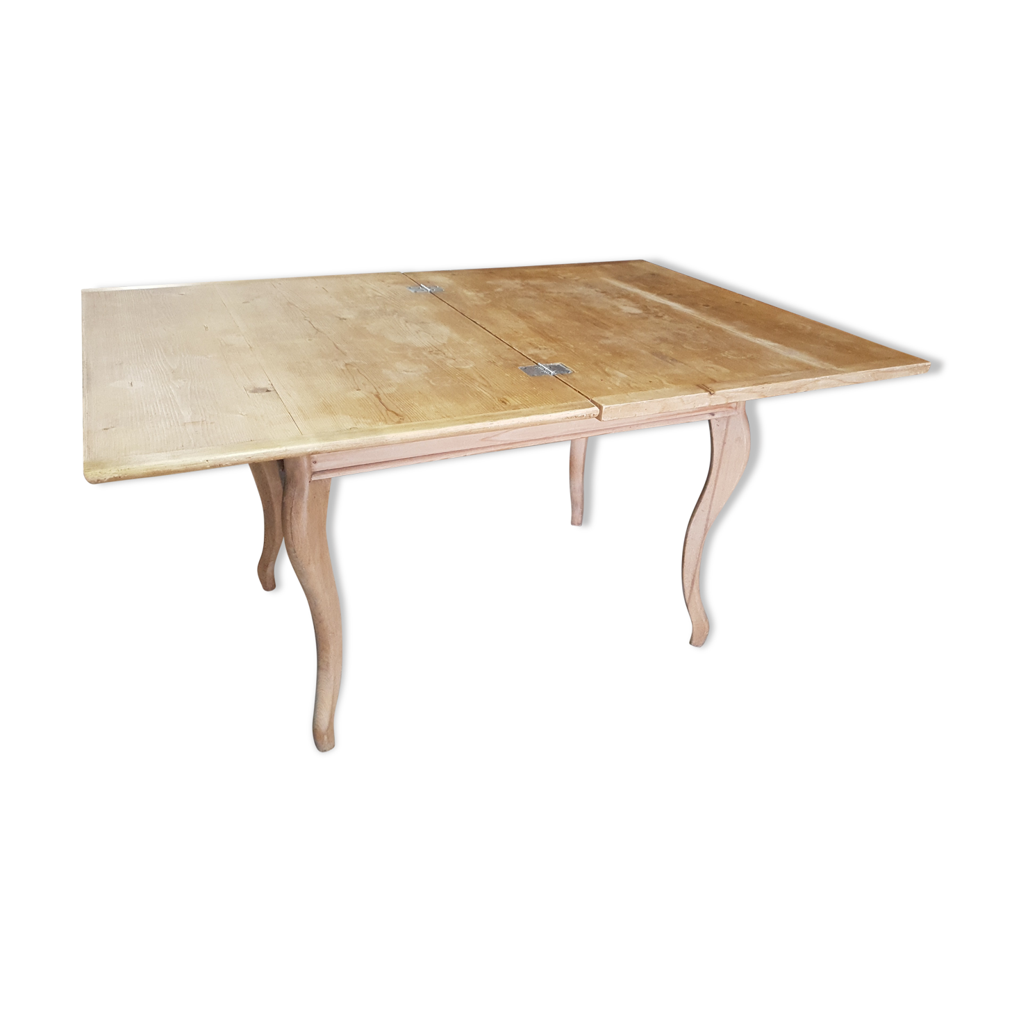 Folding table