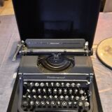 Underwood typewriter