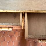 Bureau ancien en rotin