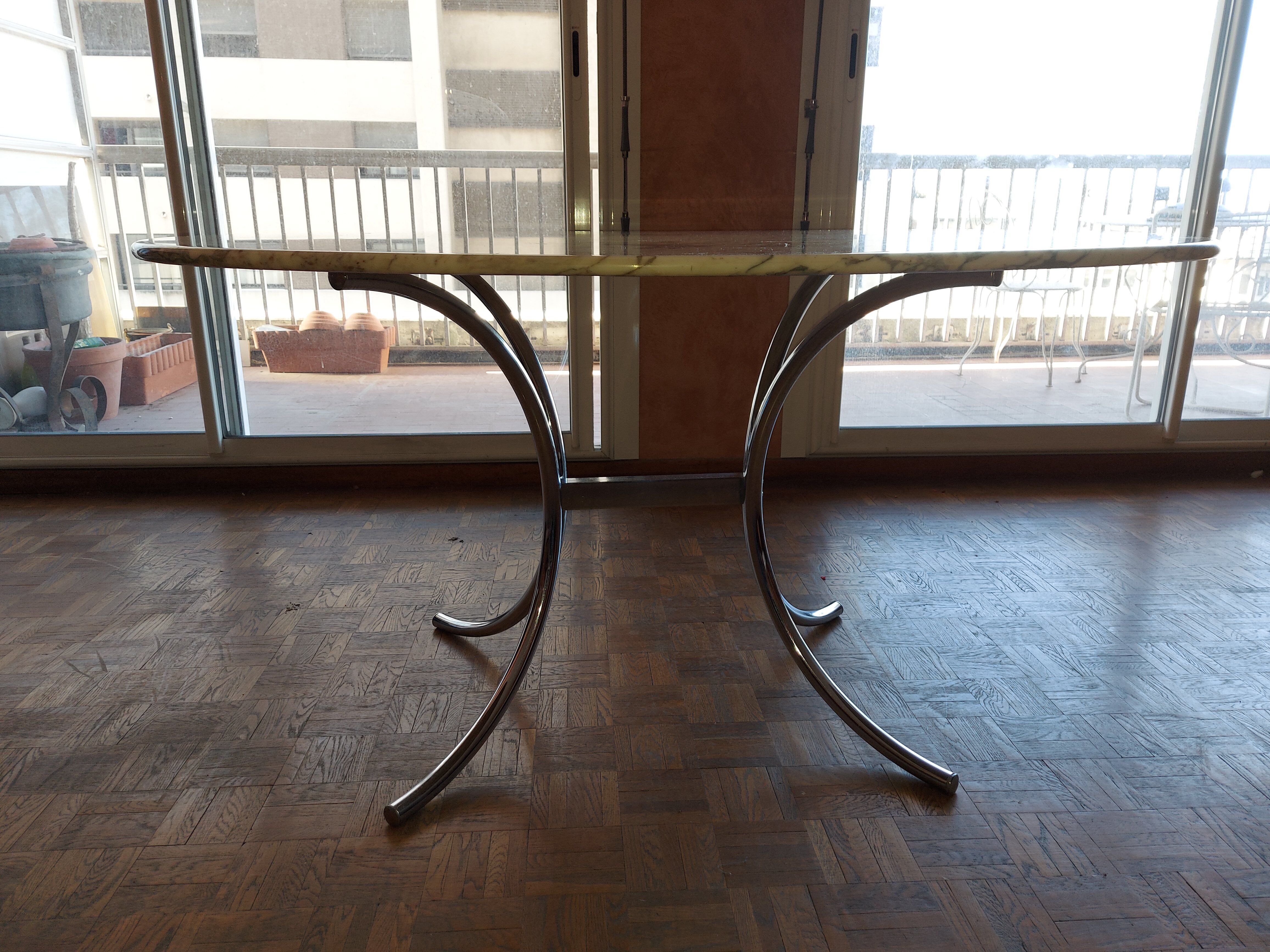 Large dining table in vintage marble 70'S Roche and Bobois