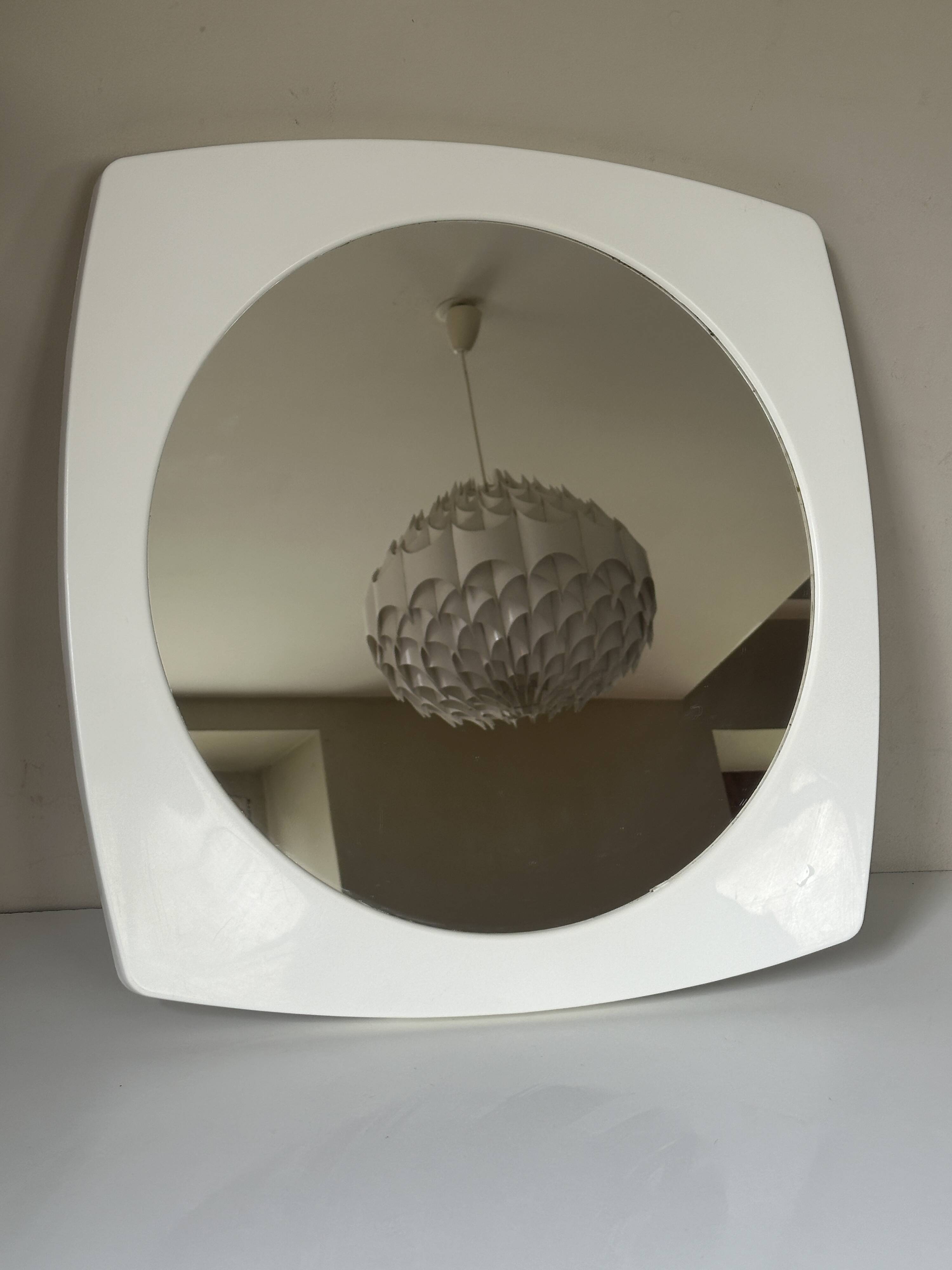 Syla vintage plastic mirror from the 70s