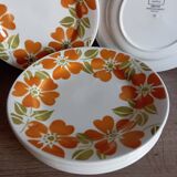 8 Digoin seventies floral dessert plates