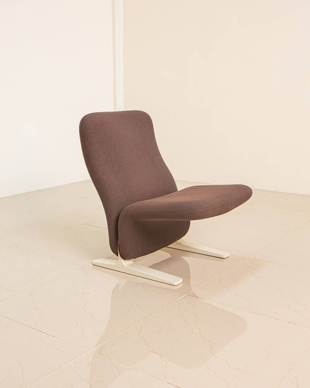 F780 "Concorde" chocolate brown armchair by Pierre Paulin for Artifort 80's