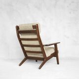 GE 290 armchair by Hans J. Wegner for Getama, 1960