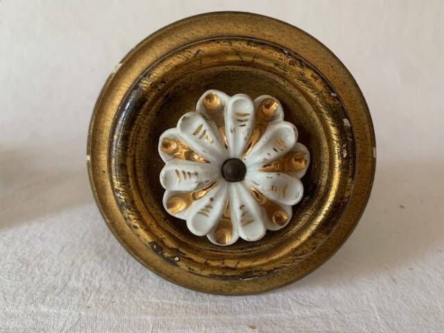 Large round door handles in gilded wood and Old Paris porcelain, circa 1900