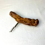Corkscrew wood vine vine château Maucoil