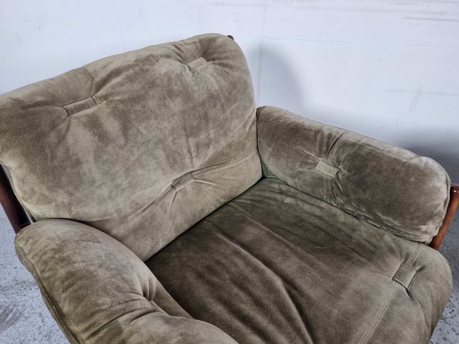 Pair of Brazilian rosewood armchairs, 70s