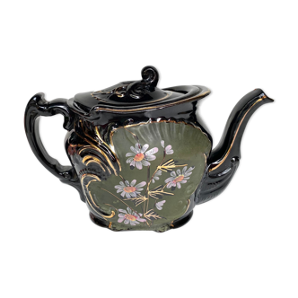 Teapot ancient Victorian era English pottery