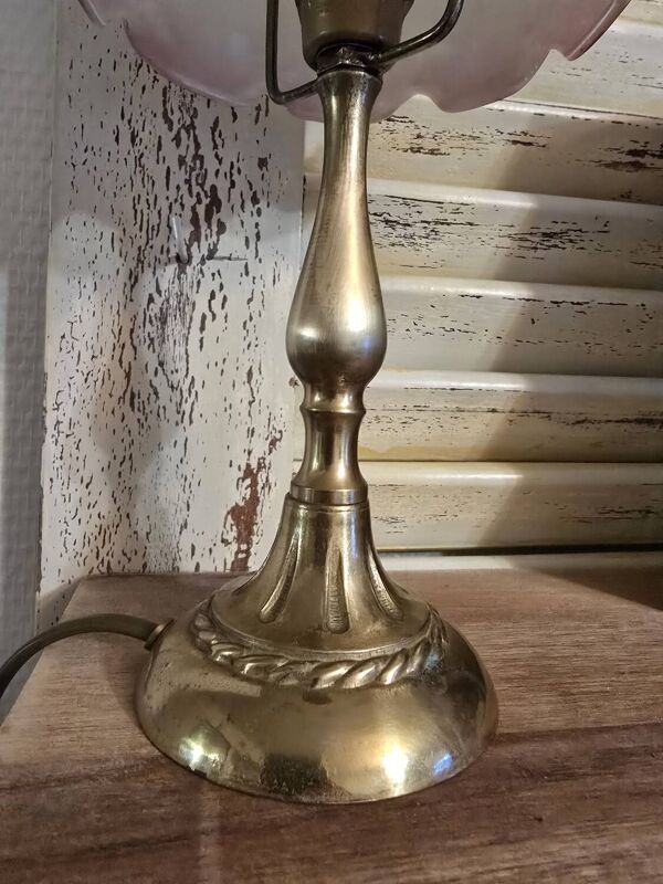 Petite lampe à poser tulipe en verre dépoli style champignon