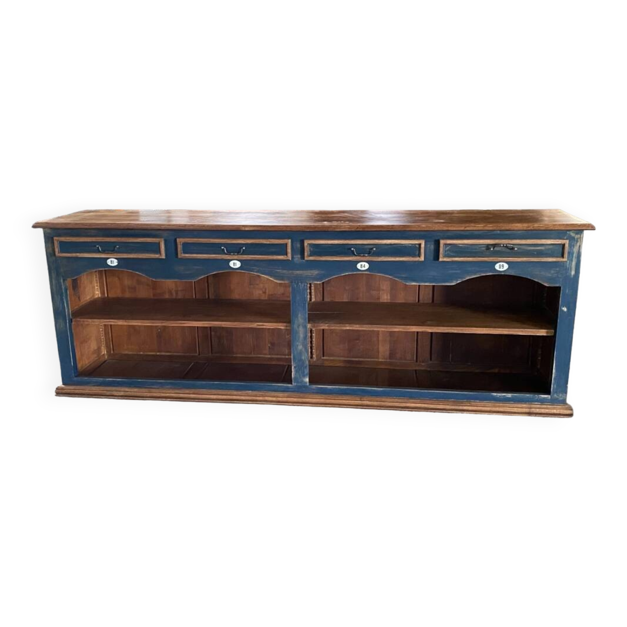 Wine merchant counter