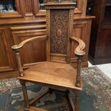 Caquetoire armchair in solid walnut carved Renaissance style
