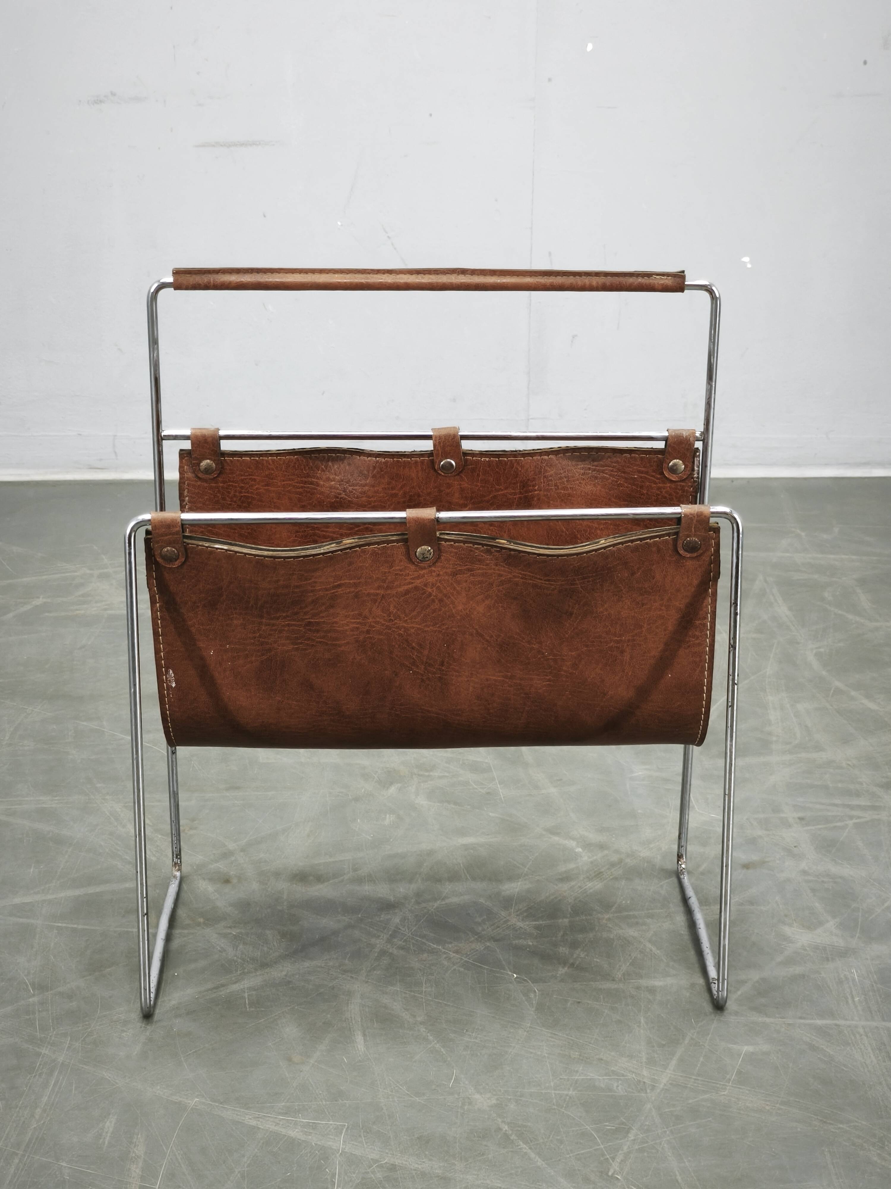 Italian Modernist Leather and Chrome Magazine Rack, 1980s