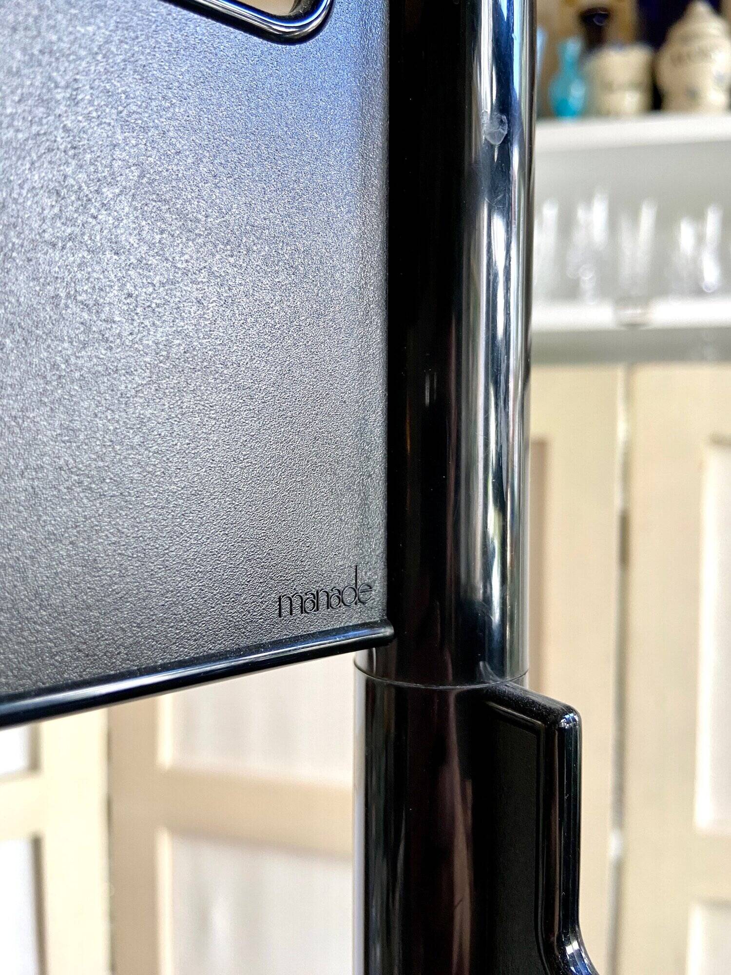 Porte-manteaux 8 patères en métal et plastique noir par Jean-Pierre Vitrac pour Manade, années 1970