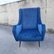 Fauteuil en velours bleu, années 1950