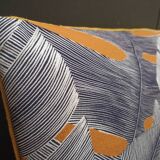 Floral pattern cushion 30x50cm