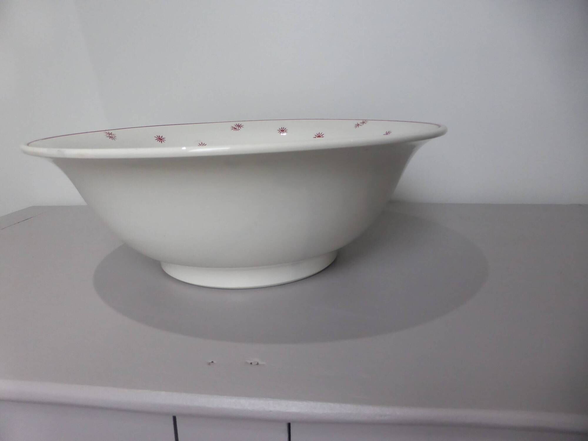 Vintage salad bowl on a pedestal, Digoin Sarreguemines, Andree model 231133